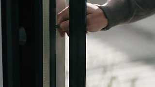 Neighbor is here to help Cubbi Thompson