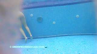 Hot Teen 18+ Gets Orgasm With The Jet Stream