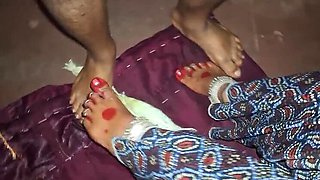 Desi Indian Girlfriend Shonaa Yadav Hairy Beach Twerking HD