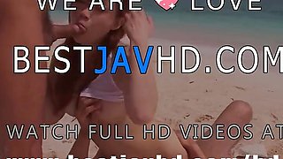 On a super steaming beach, Mayuka Akimoto gives oral jobs and gets creampied - super red-hot JAV threesome!