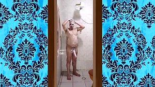 O Meu Banho Gostoso Com o Pau Duro 012