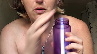 Pretty hippy with great tits gets ready for the day