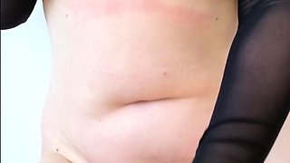 Cute young amateur web cam girl masturbates with her toy