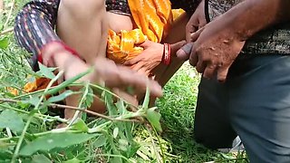Desi Aunty Outdoor Fuck Part 2 - Hindi Full Video with Cumshot and Blowjob