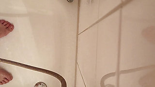 20 year old boy wixxt in hotel shower