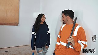 Brett Geo's Construction Passion Sparks Fiery Affair