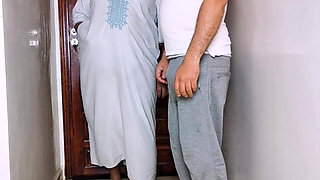 Madam Amal and 2 Homme Arab