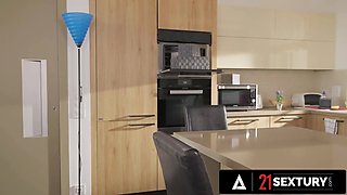 Twenty one sextury - two beauties Amirah Adara and Zazie Skymm have fun hardcore each other's cunts with vibrators