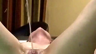 This Cute Babe Squirted 69 Times Like Fountain