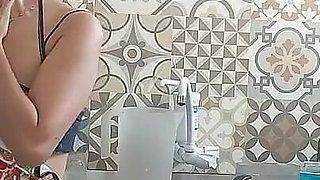 Hot Sex in the Kitchen with Vanesinha Mike