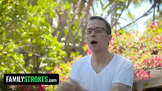 My bf is actually my stepbrother - should i fuck him anyway? familystrokes ft. Izzy Bell