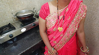 Gawo's desi bhabhi called her home and got sex done in the kitchen, my cute sister-in-law got to know for the first time, small doggy style and clear Hindi