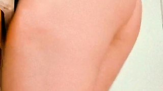 Blonde emo amateur solo masturbation