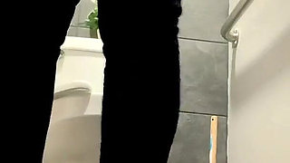 BBW Big Butt in Public Bathrooms