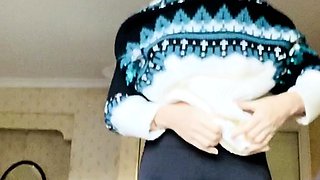 Amateur Webcam Chick Masturbates On Webcam More at