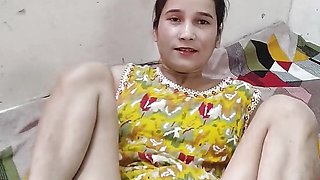 Soyi hui step sister ko kapde utaar kar jabar dasti choda