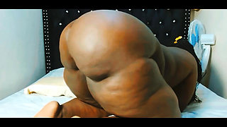 Farting BBW Anal Dildo and Standing Twerk