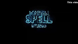 Two Fingers, One Goal: How To Bring The Clitoris To The Point Of No Return With Martin Spell