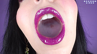 I Am Damn Hot, While I Smoke the Cigar