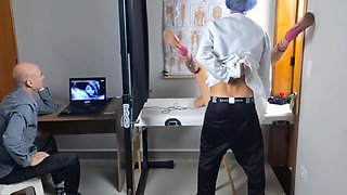 The Cuckold, The Wife And The Gynecologist Naughty At The Ultrasound!