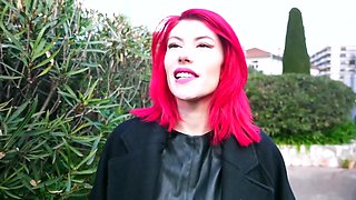 Oney, 23, welcomes us to her home in Aix-en-Provence to try... anal! - Jacquie et Michel TV