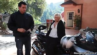 Blond Britney Amber Humping In The Outdoors With Her Mounds