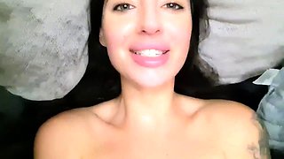 Tattooed Temptress – Mommy Can Be Your GF