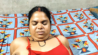 Indian hot aunty foking Desi style video