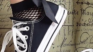 Converse & Fishnets