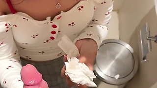 18 Years Old Asian Suck Me in Public Restroom