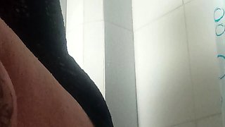 Mature Big Ass Showering Camera