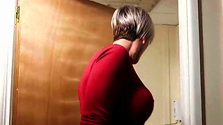 Toilet CFNM domina wanks hard cock