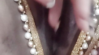 Desi hot indian housewife pussy fingering with jewellery