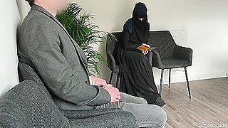 A Public Dick Flash In Front Of The Arab Girl In The Waiting Room Went Wrong So A Hot Milf Receptionist Had To Intervene