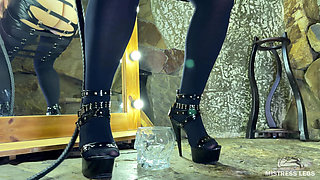 The Mistress is making you a special Halloween potion using her pee (FemdomFantasy)