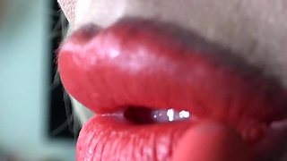 839 You Really Want to See My Big Joker Lips