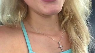 home made amateur blonde Masturbating