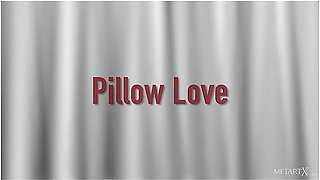 Pillow Love 2 - Jenny Doll