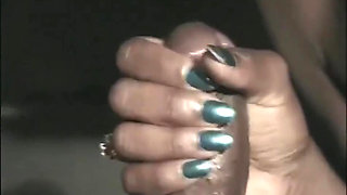 Blackgirl fucking pussy licking in garage