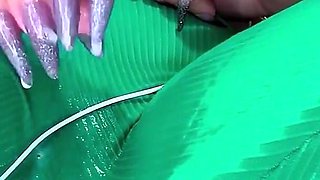 I Masturbate and My Vagianl Creams Comes Out by My Click