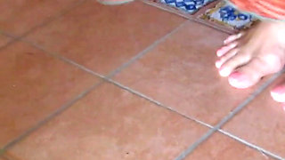 Selena's dancing, posing and sex