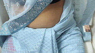 Today I seduced my sister-in-law and fucking blue saree xxx