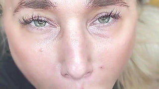 Kim Cums Is a Blonde MILF Slut That Loves Sucking Your Dick!