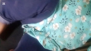 Full masti MN choot ki chudai mjaaaa agya , finger taste kia  choot MN maar k mjaa agya