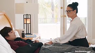 Dana Vespoli In Teacher Gives Student 18+ A Helping Handjob