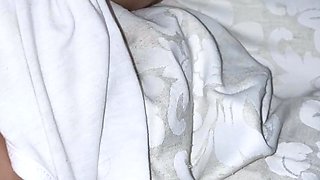 Amateur Foot Fetish Girlfriend Sucks and gives a Footjob