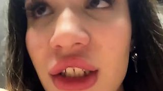 Shy_priincess masturbates in public toilet