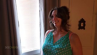 A Mature MILF Masseuse Sucks And Fucks Her Blind Psychiatrist While Giving Him A Massage While His Wife Is Away -  The Masseuse