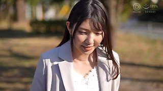 スレンダー美女がクリトリス愛撫とクンニでオマンコから愛液が糸を引く