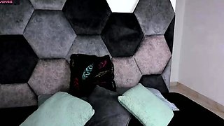 Tasty amateur blonde babe masturbating on web cam